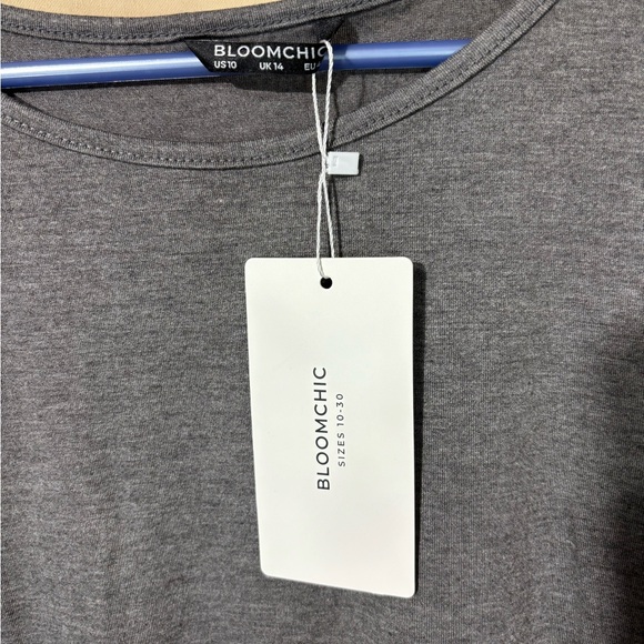 NWT BloomChic Lace Detailed Top - Picture 7 of 9